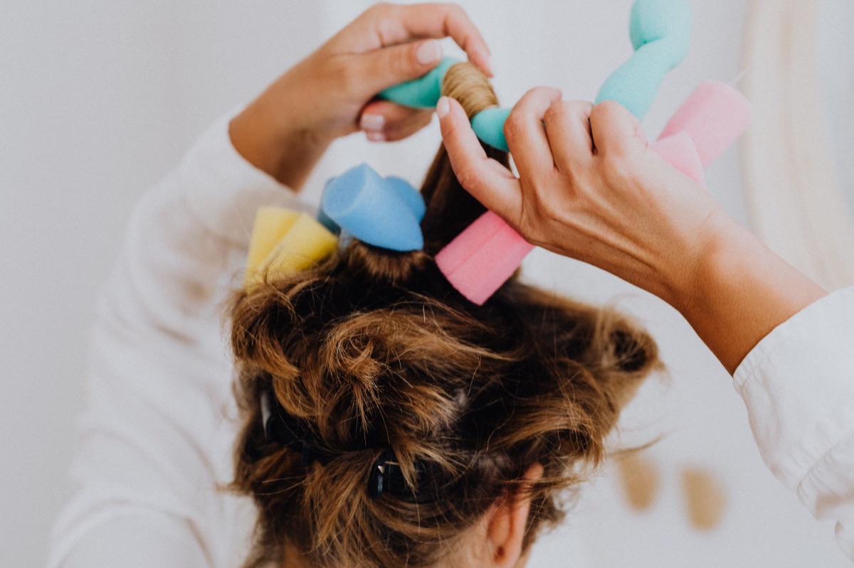 Hair rollers for creating volume