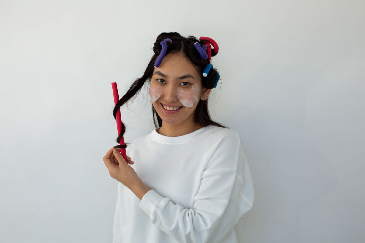 髪のボリュームを出すためのヘアロール